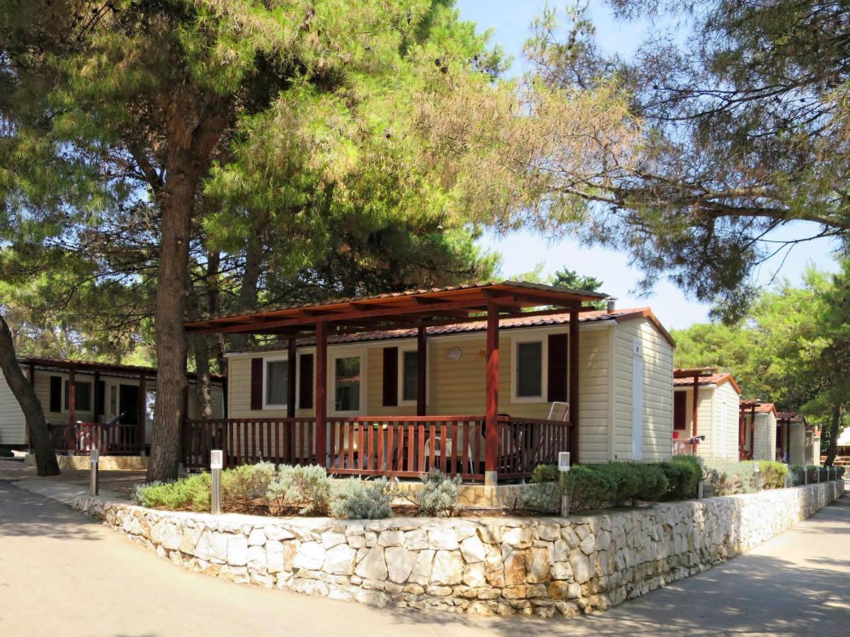 Holiday Home Camp Rozac - Tgr215 Trogir Exterior foto